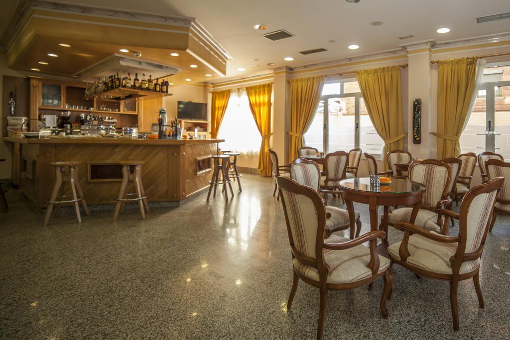 Hotel Real De Castilla Tordesillas Zewnętrze zdjęcie