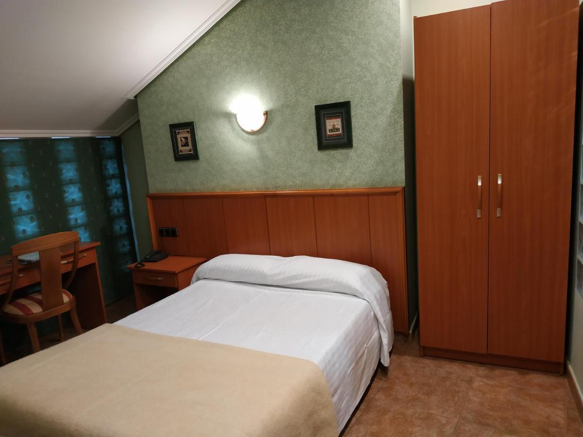 Hotel Real De Castilla Tordesillas Zewnętrze zdjęcie