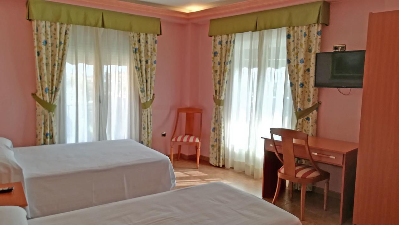 Hotel Real De Castilla Tordesillas Zewnętrze zdjęcie