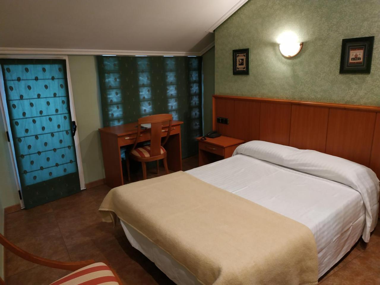 Hotel Real De Castilla Tordesillas Zewnętrze zdjęcie