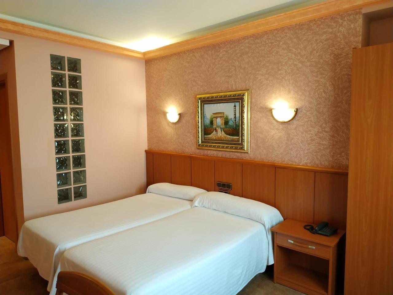 Hotel Real De Castilla Tordesillas Zewnętrze zdjęcie